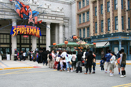 スパイダーマンTM・ザ・ライドの謎