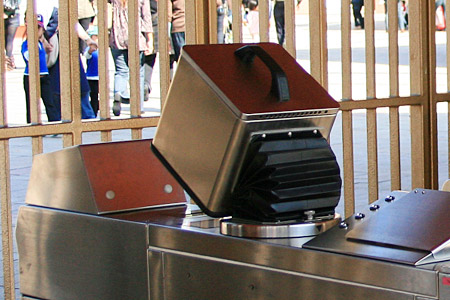 顔認証システム