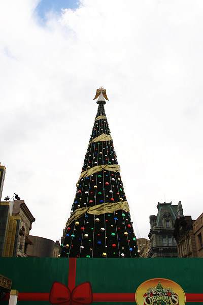 ユニバーサル・スーパー・クリスマスツリー