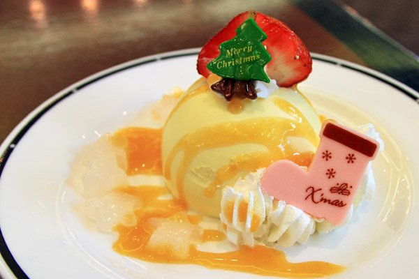 ジングルベル ～ハニーババロア アプリコットソース～