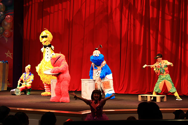 セサミストリートのハッピー・サプライズ