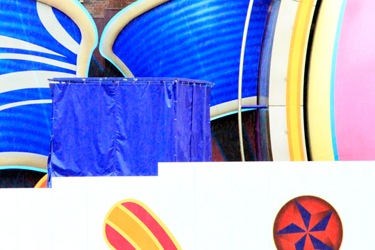 ユニバーサル・レインボー・サーカス