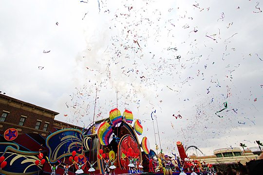 ユニバーサル・レインボー・サーカス