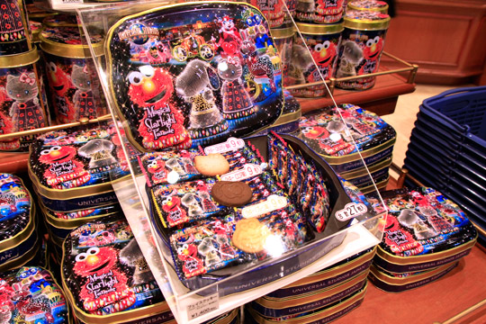 缶に入ったお菓子のお土産