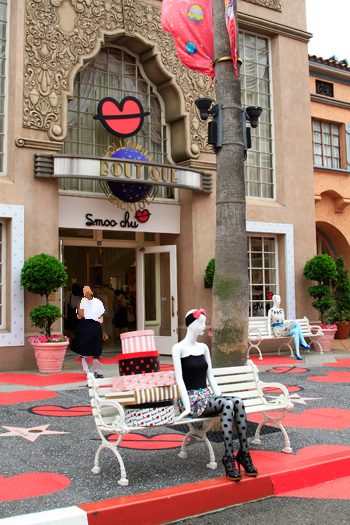 スムーチュのマネキン