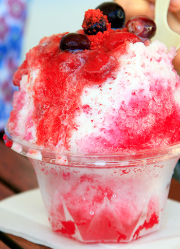 ストロベリー＆ピオーネ・フラッペ