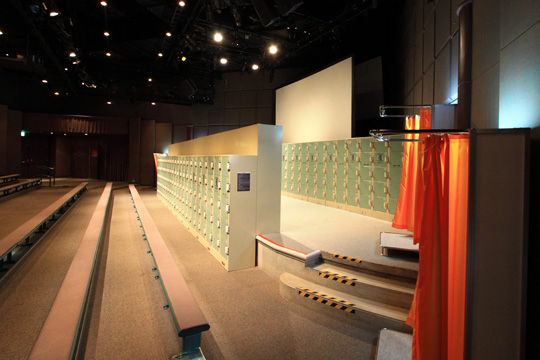 ハロウィーン仮装用のロッカー