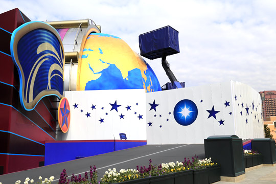 ユニバーサル・レインボー・サーカス