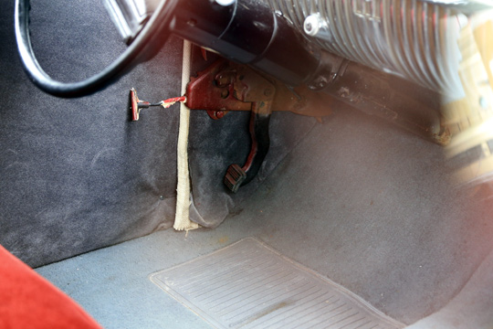 メルズドライブインの車