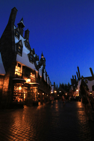 ハリー・ポッターエリアの夜景