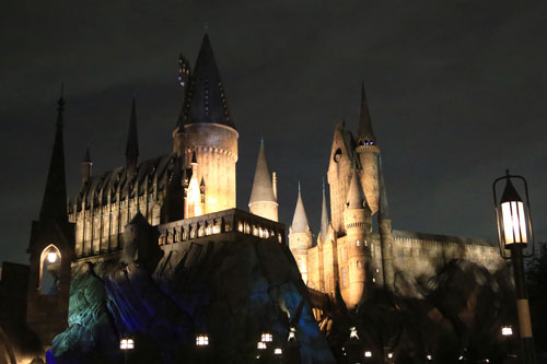 ホグワーツ城の特別ライトアップ