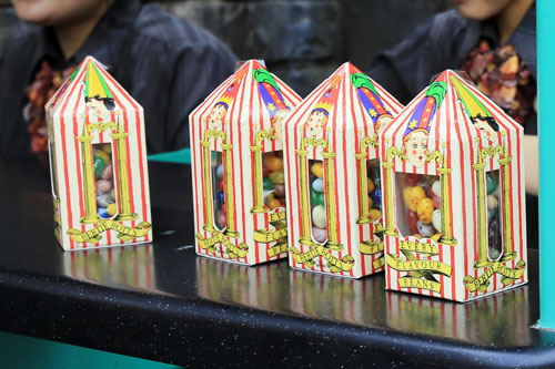 百味ビーンズをワゴンで販売