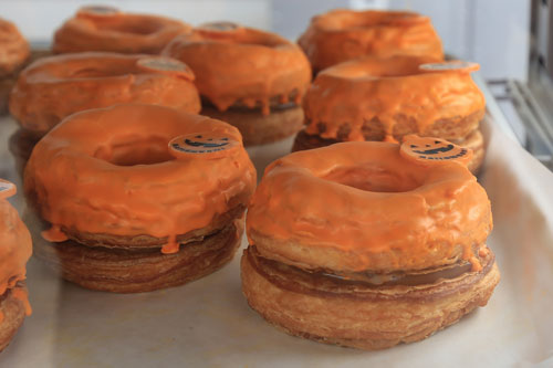 クロワッサンドーナツ