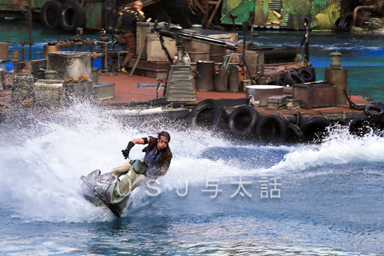 ウォーターワールドのキャストたち