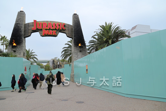 アミティとジュラシックパークの工事状況
