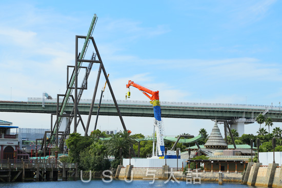 ジュラシックパークの新しいジェットコースター